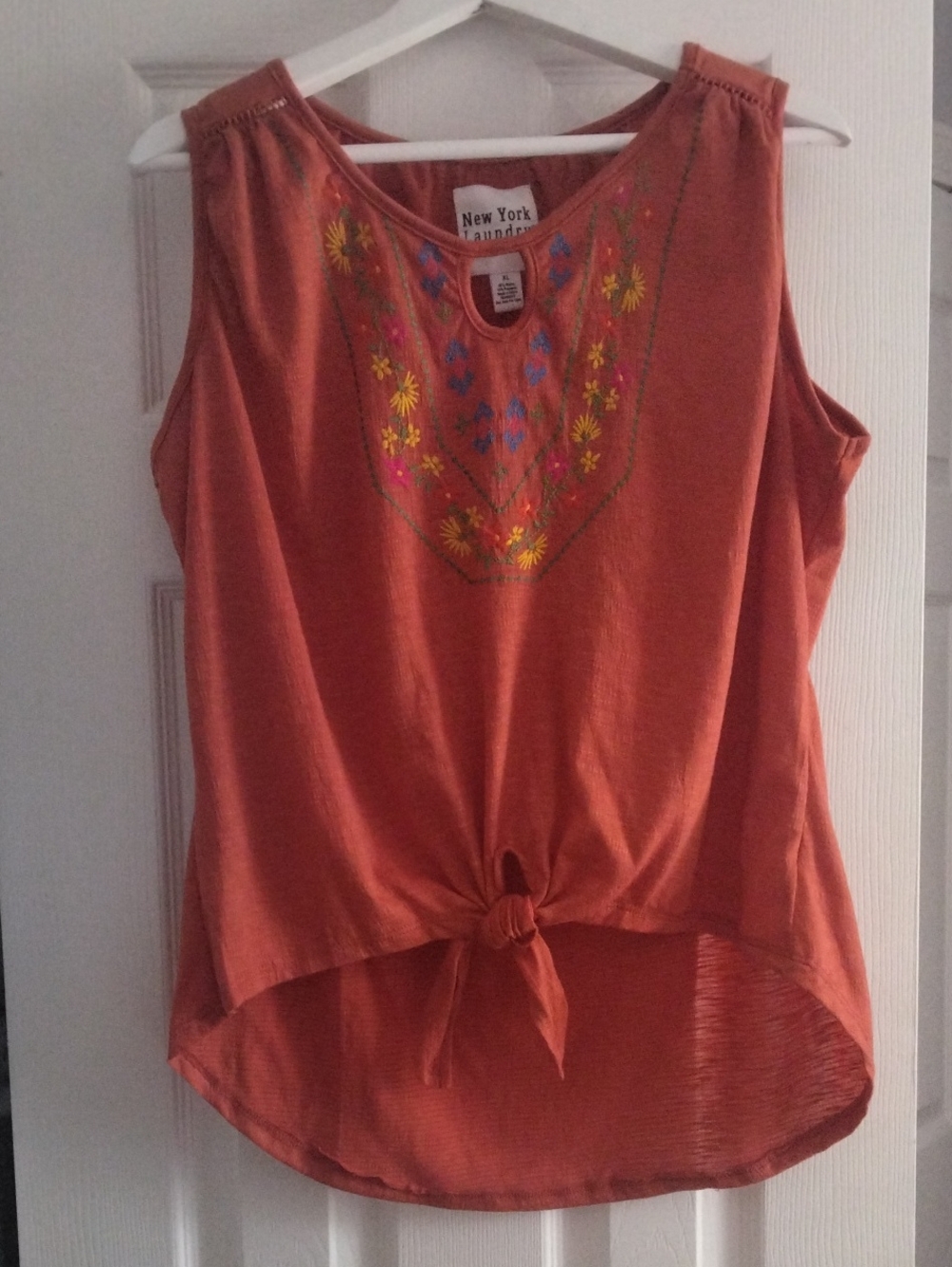 New York Laundry Rust Floral Embroidered Tie-Front Tank